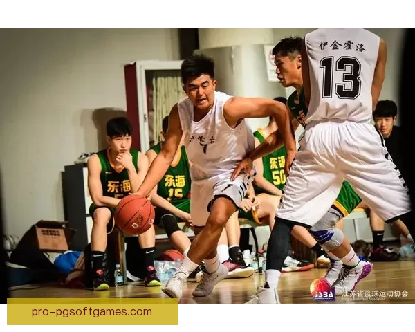 击剑积分榜：冠军花落谁家，争夺激烈火热