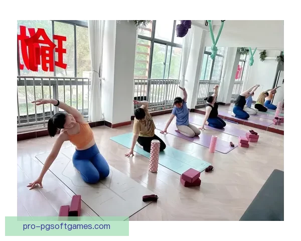 深入解析瑜伽教学：体式细节指导与呼吸调控训练