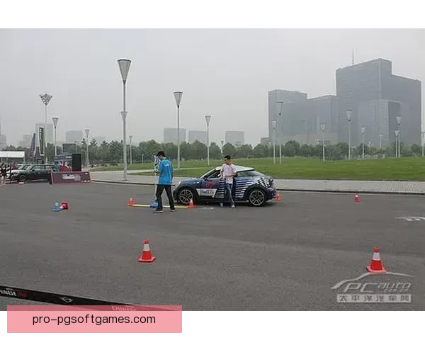 鏖战赛道，飒爽车手，速战速决